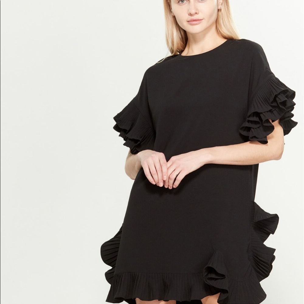 Inly 1 left!! Black Dress